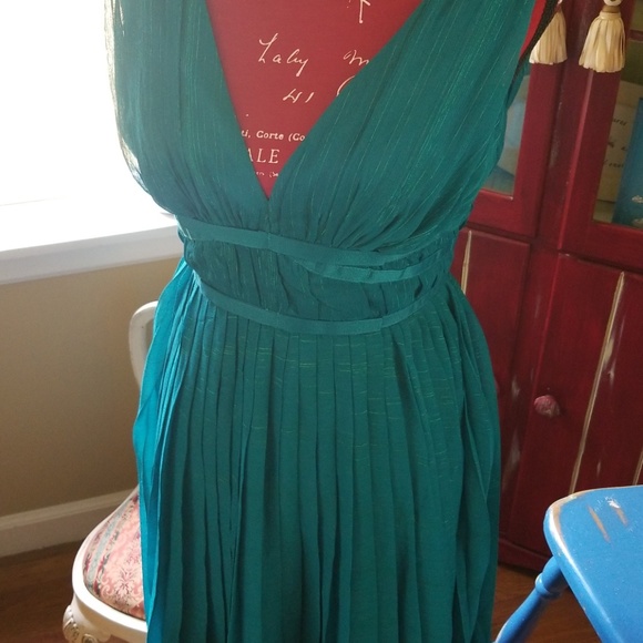 ๐NWT BEBE  Dress!๐ - Picture 2 of 8